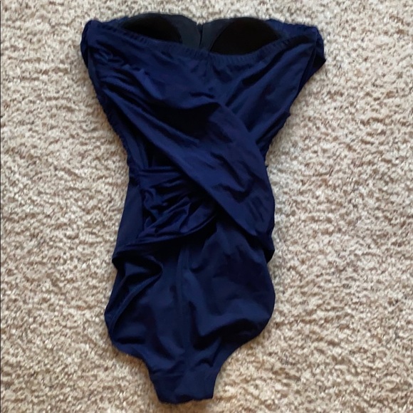 Gottex Tummy control swimsuit. New without tags - Picture 2 of 5